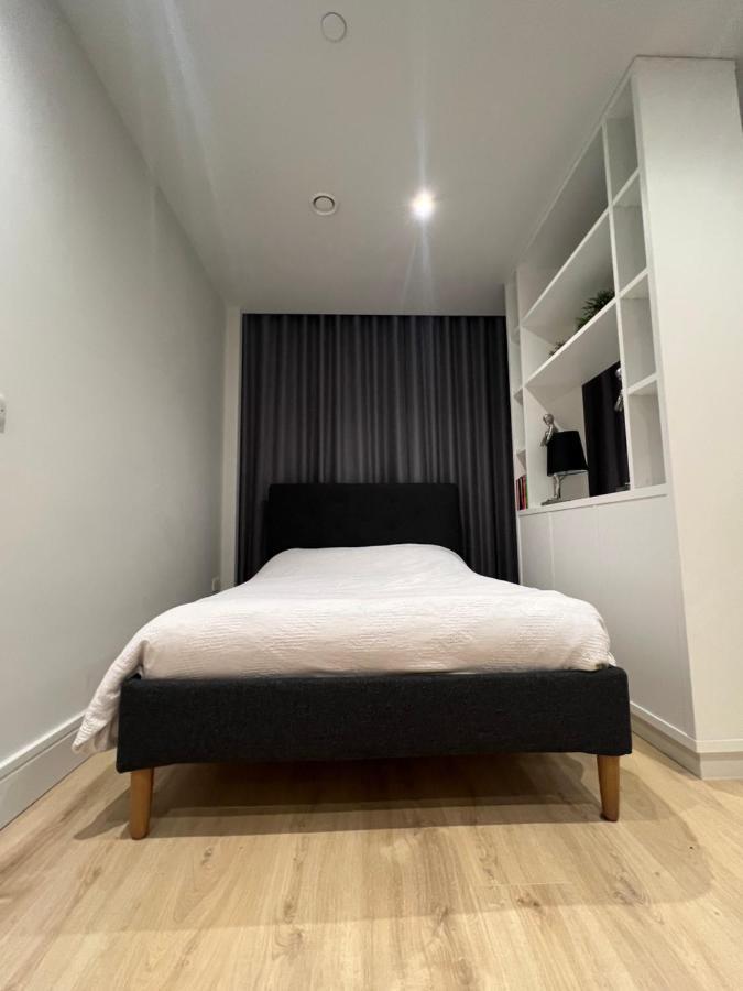 London Luxxe Suites & Apartments - London Heathrow Airport, Terminal 1 2 3 4 5 히드로 외부 사진
