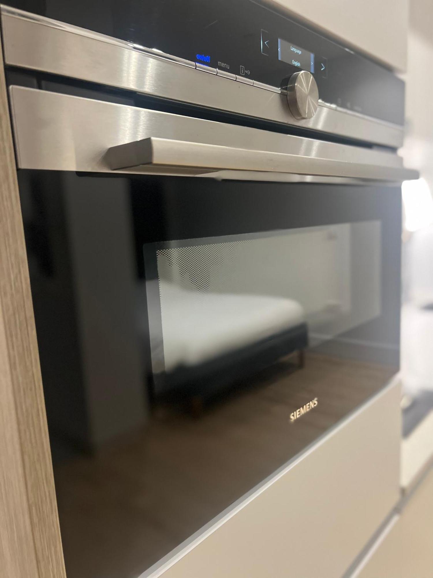 London Luxxe Suites & Apartments - London Heathrow Airport, Terminal 1 2 3 4 5 히드로 외부 사진